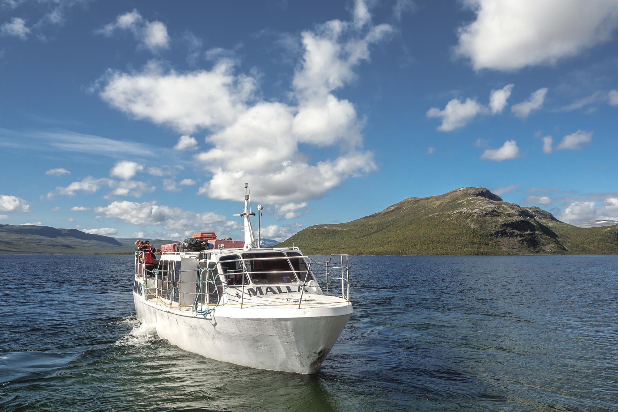 Malla-laiva Kolmen valtakunnan rajapyykille on palaamassa Kilpisjärven Retkeilykeskukselle