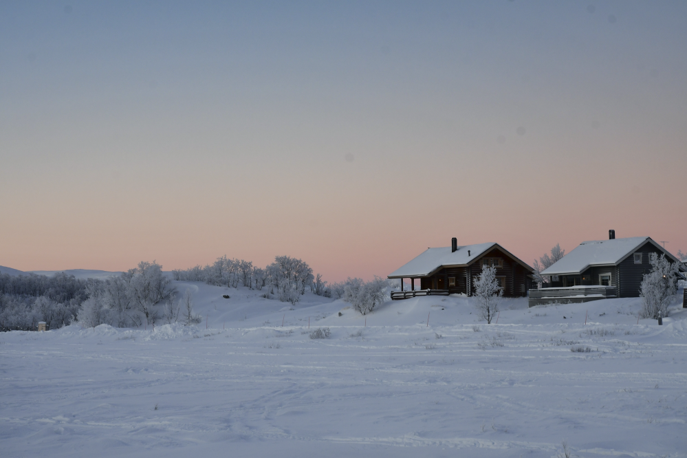 Kilpisjärven kaamoksen pastellivärejä