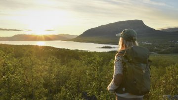 Salmivaaralla auringonlaskun aikaan